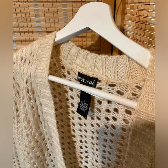 Wet Seal Cream Cardigan - Picture 3 of 3